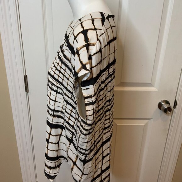 MM. LaFleur White Brown Abstract Plaid Sleeveless Top, Size Medium - Picture 3 of 5